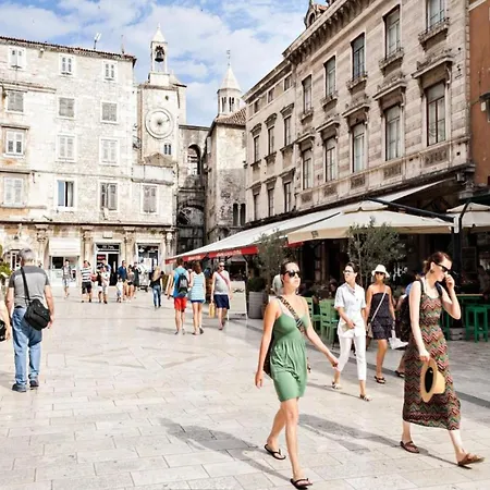 Apartment In Split Near Ba Vice Beach, Cleaning Included Daire
